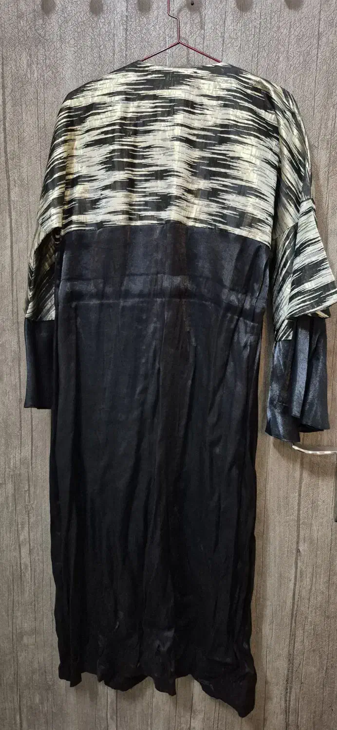 مانتو مجلسی|لباس|ری, شهادت|دیوار