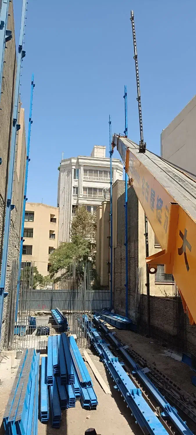 اجاره انواع جرثقیل سبک و سنگین از هفت تن تا 80تن|خدمات حمل و نقل|مشهد, جاهد شهر|دیوار
