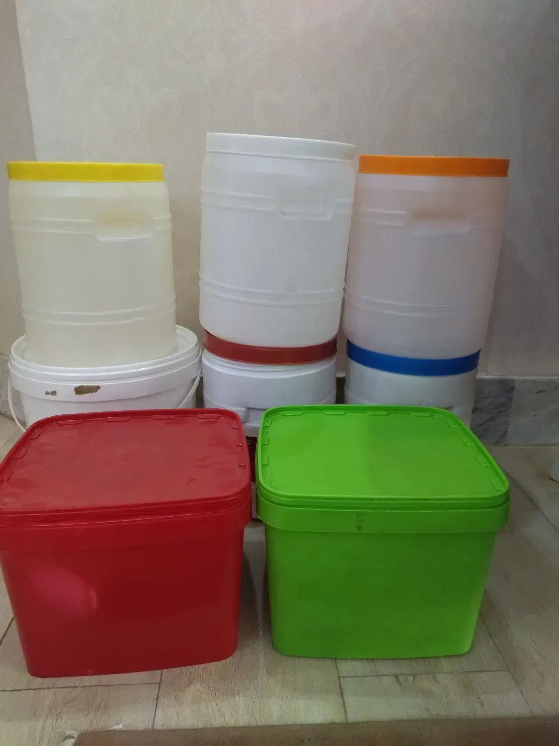 سطل وظروف پلاستیکی|ظروف نگهدارنده، پلاستیکی، یکبارمصرف|سبزوار, توحیدشهر|دیوار