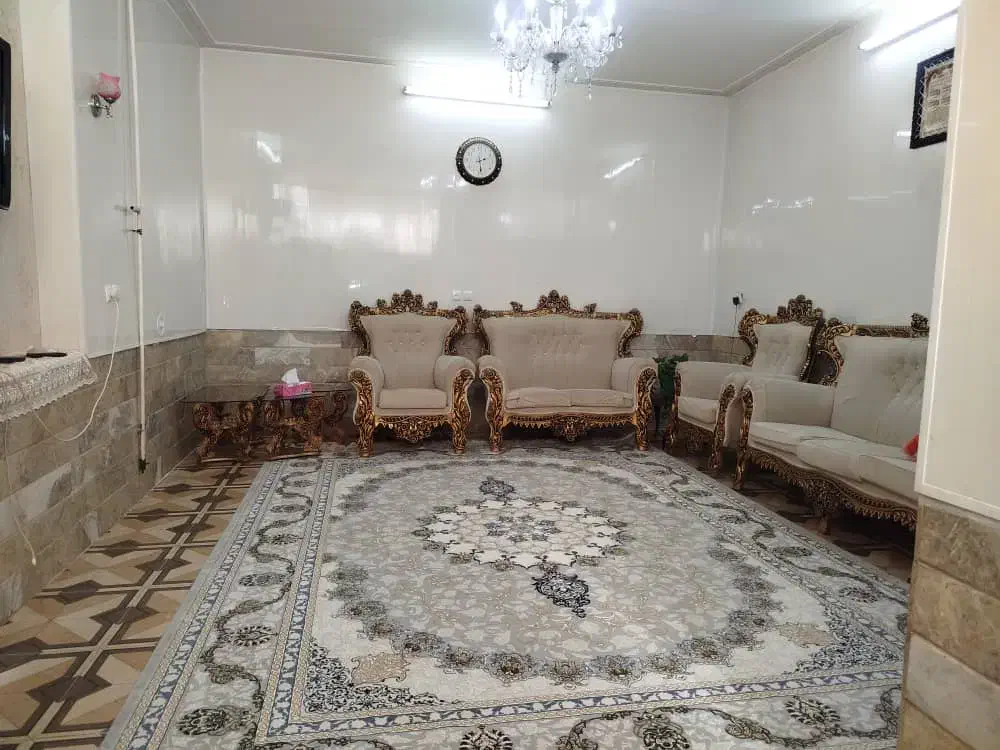 خانه دو طبقه و نیم ۵۰ متری بسیار شیک و تمیز|فروش خانه و ویلا|قم, نوبهار|دیوار