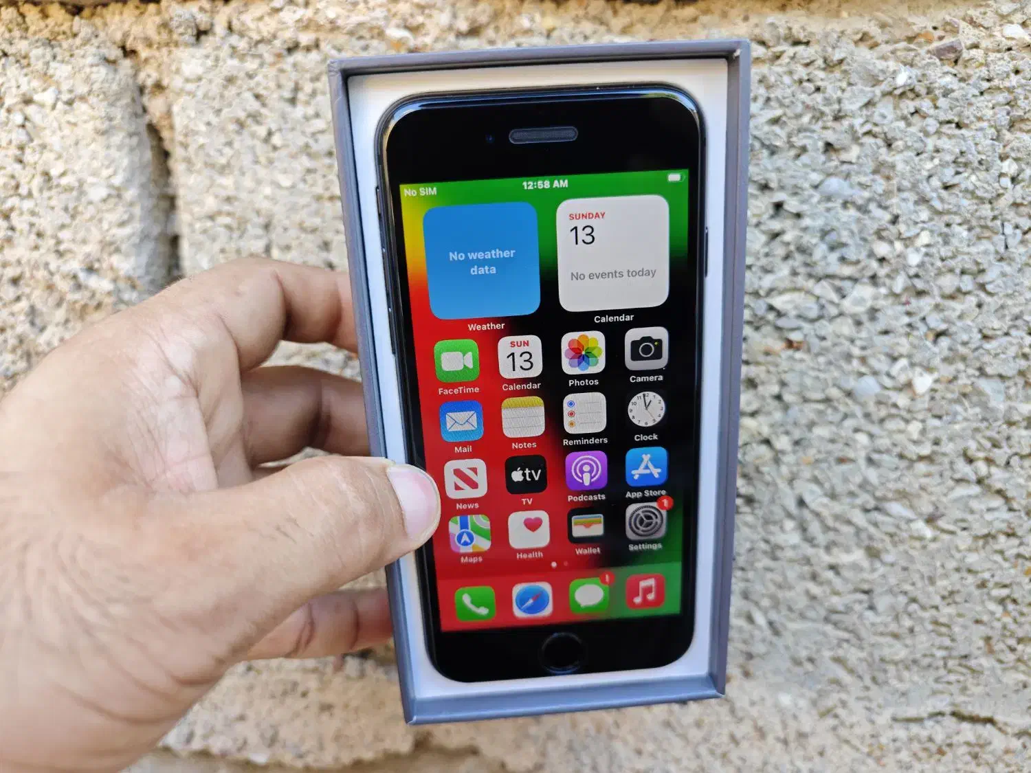 آیفون Apple 8 حافظه 64GB اصل LLA|موبایل|آبادان, |دیوار