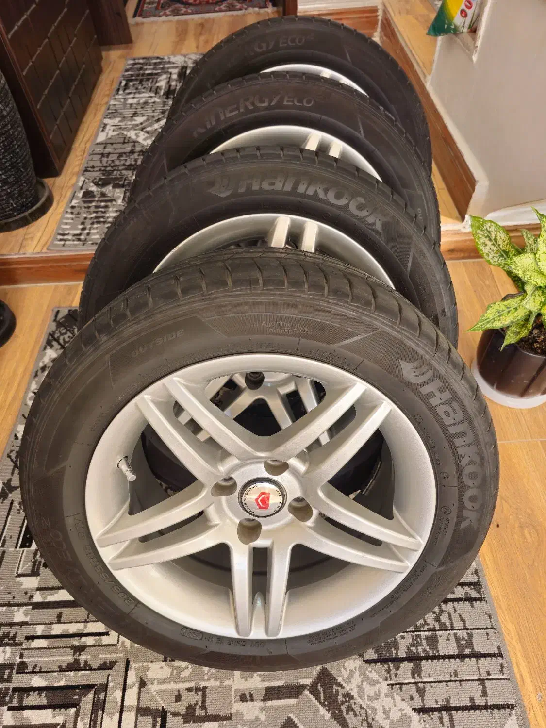 لاستیک هانکوک|قطعات یدکی و لوازم جانبی|نهاوند, |دیوار