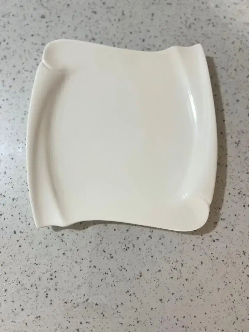 ظروف سرامیکی 18نفره|ظروف سرو و پذیرایی|مریوان, |دیوار