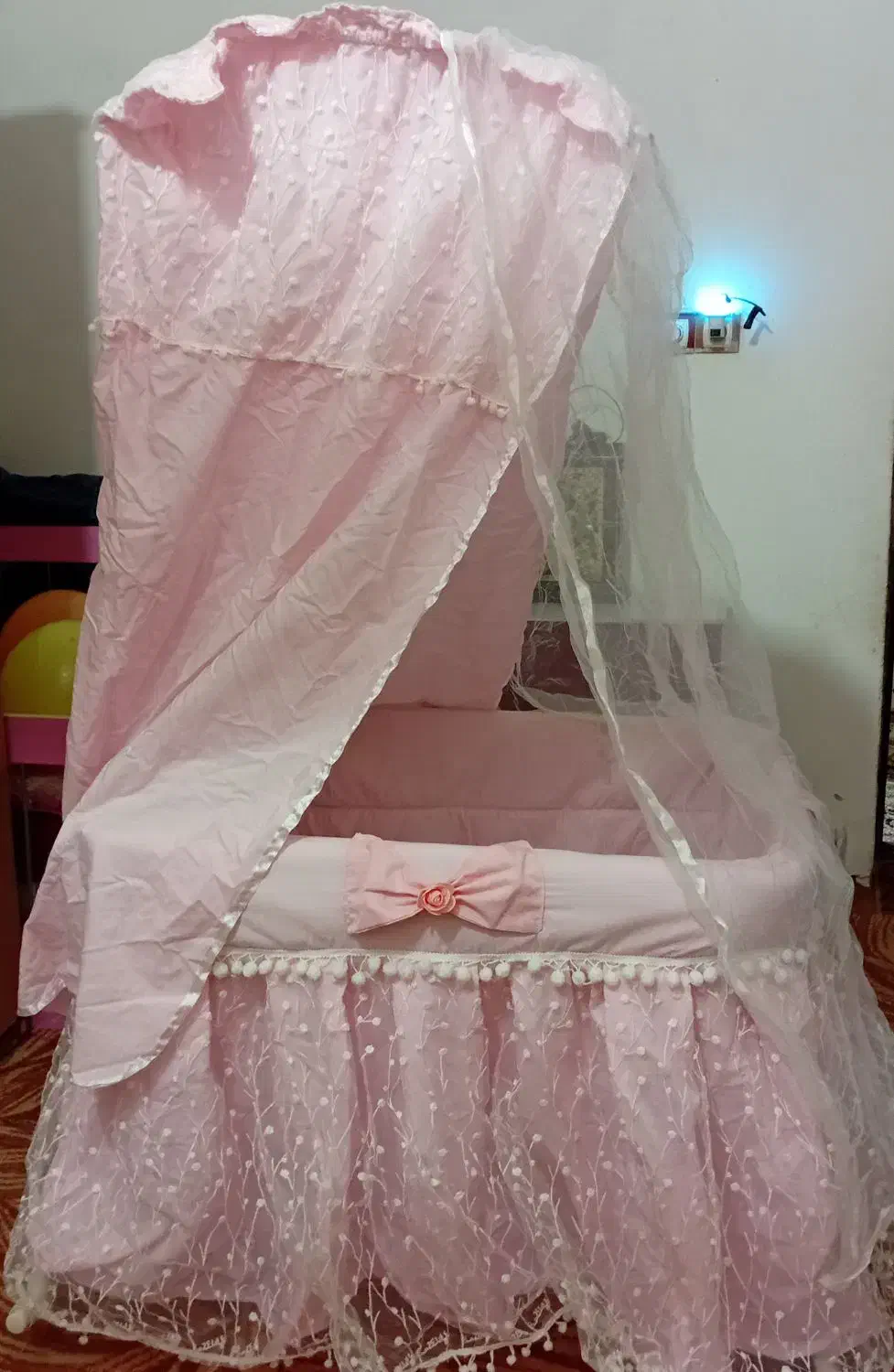 گهواره. روروک. لالایی|اسباب و اثاث بچه|زاهدان, |دیوار