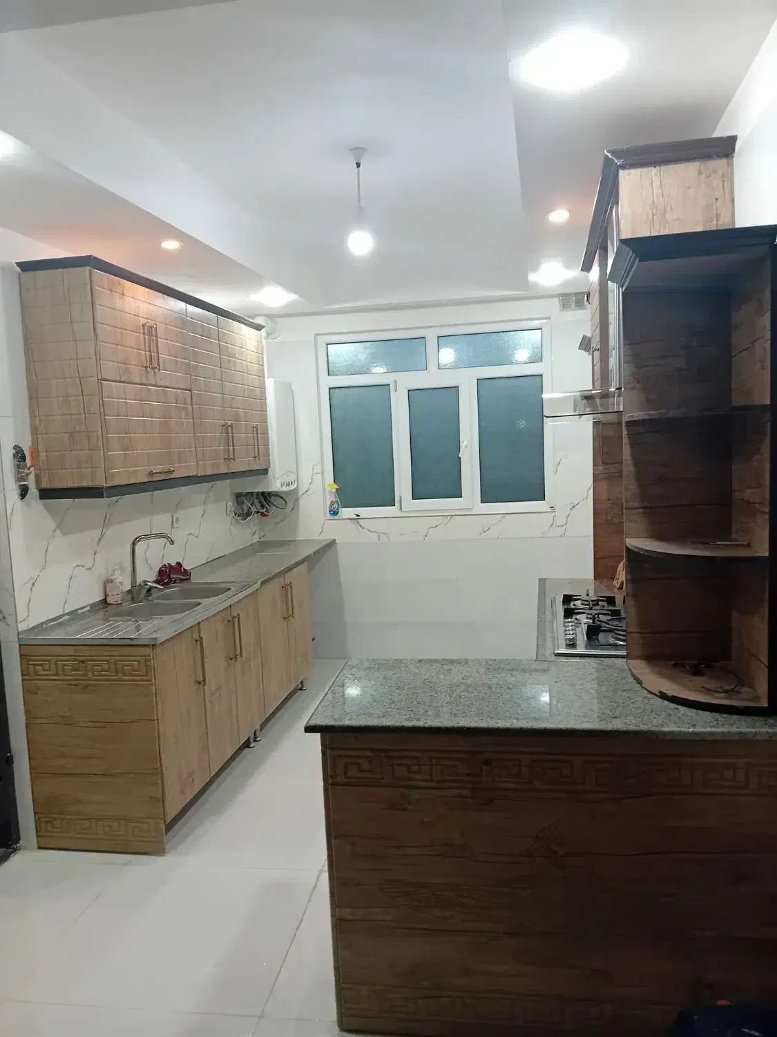 رهن منزل مسکونی واقع در شهر آستانه|اجارهٔ خانه و ویلا|شازند, |دیوار