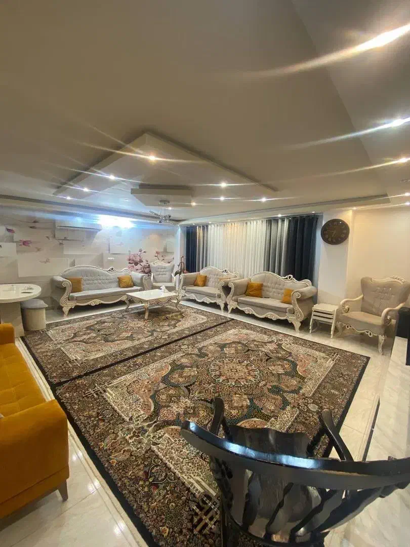 فروش آپارتمان ۱۰۰متر بسیار شیک وتمیز خ طالب‌آملی|فروش آپارتمان|آمل, |دیوار