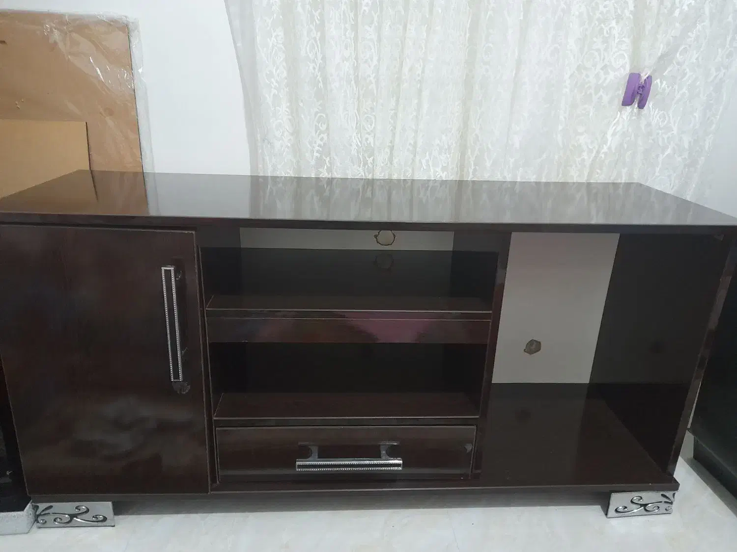میزتلویزیون کاملا سالم|میز تلویزیون|رشت, حمیدیان|دیوار