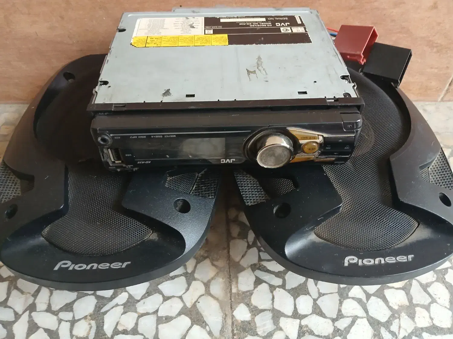 ضبط وباند|صوتی و تصویری|کومله, |دیوار