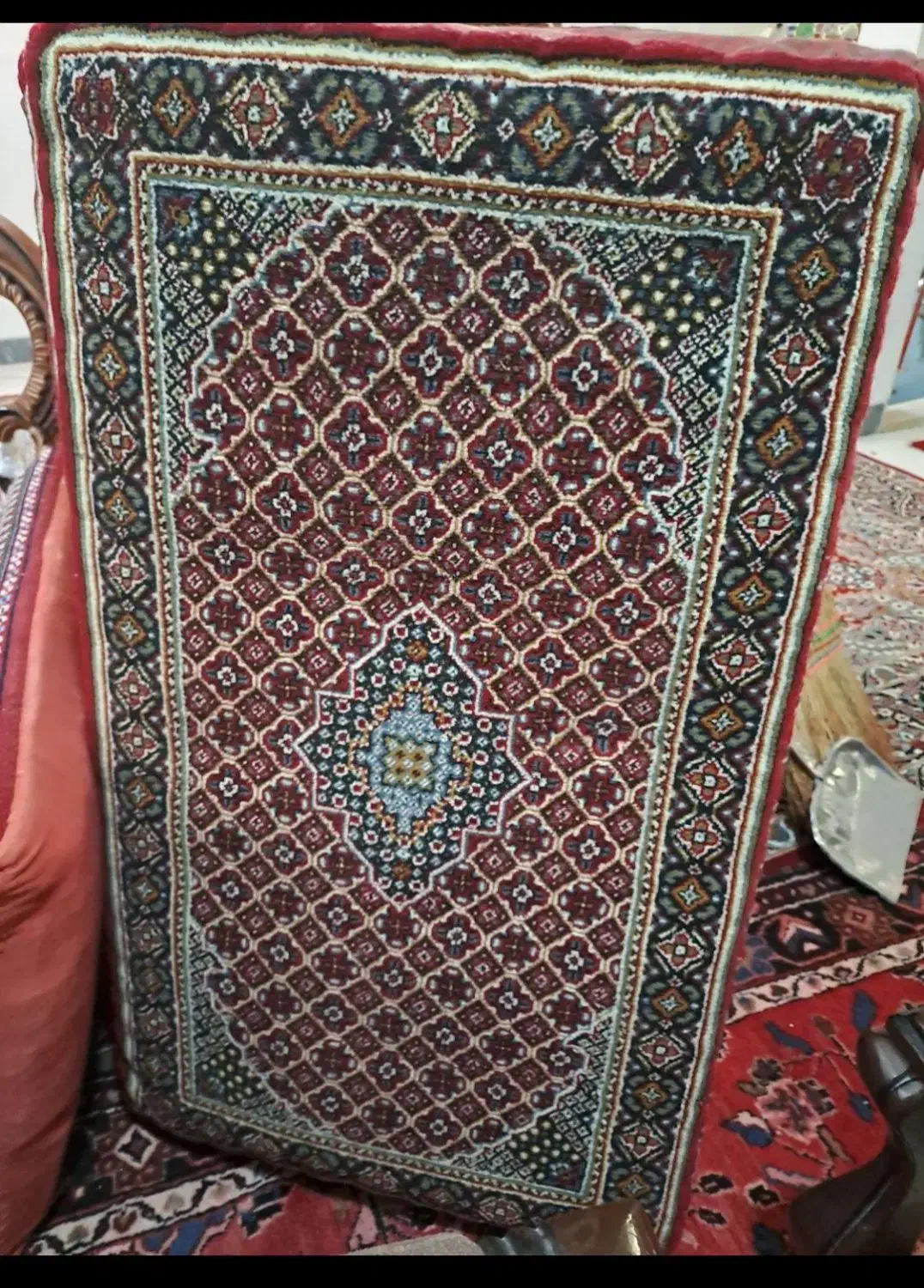 پشتی|پشتی|همدان, |دیوار