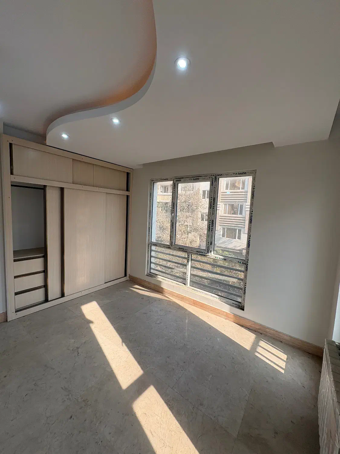 ۱۵۰ متر ۳ خواب نوساز تکواحدی رویایی/لوکیشن طلایی