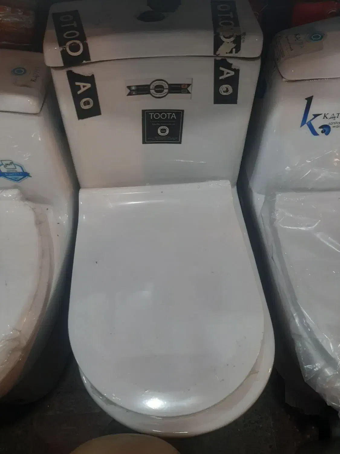 توالت فرنگی نو|لوازم سرویس بهداشتی|رشت, نظری|دیوار