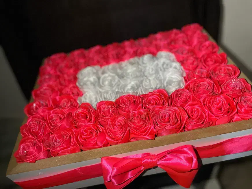 گل روبانی|گل مصنوعی|قدس, شهر‌قدس|دیوار