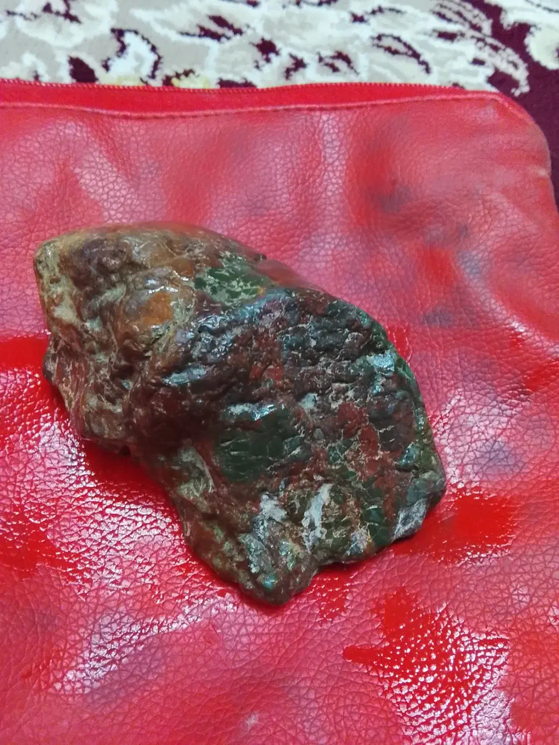 سنگ فیروزه سبز کمیاب|جواهرات|فلاورجان, |دیوار