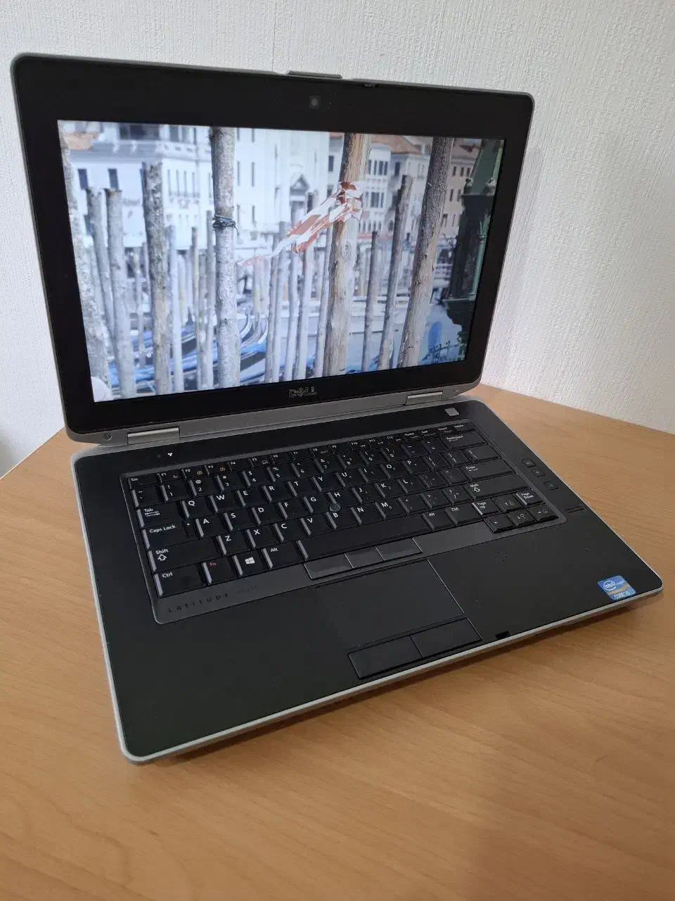 لپ-تاپ با حافظه سرعت بالا دل باتری نو|رایانه همراه|گنبد کاووس, |دیوار