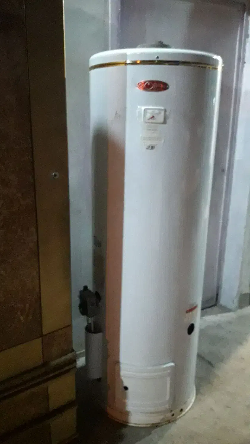 آبگرمکن ایستاده|آبگرمکن، پکیج، شوفاژ|بندر انزلی, نیمه شعبان|دیوار