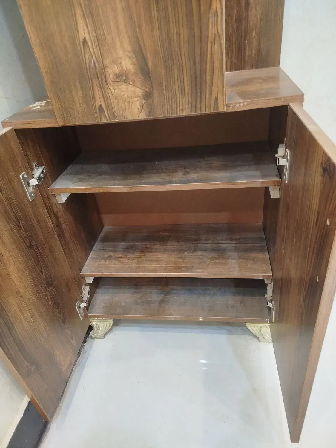 جاکفشی ایستاده سالم بدون هیچ خط وخشی|جاکفشی، کمد، دراور|خرمشهر, |دیوار