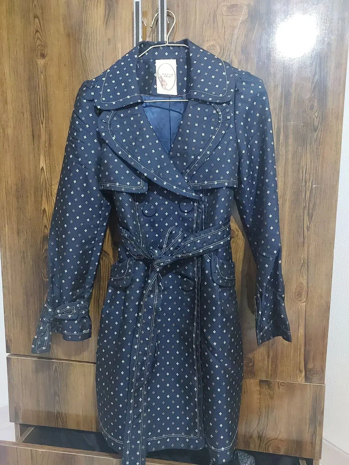 مانتو های نو|لباس|شاهین‌شهر, عطار|دیوار