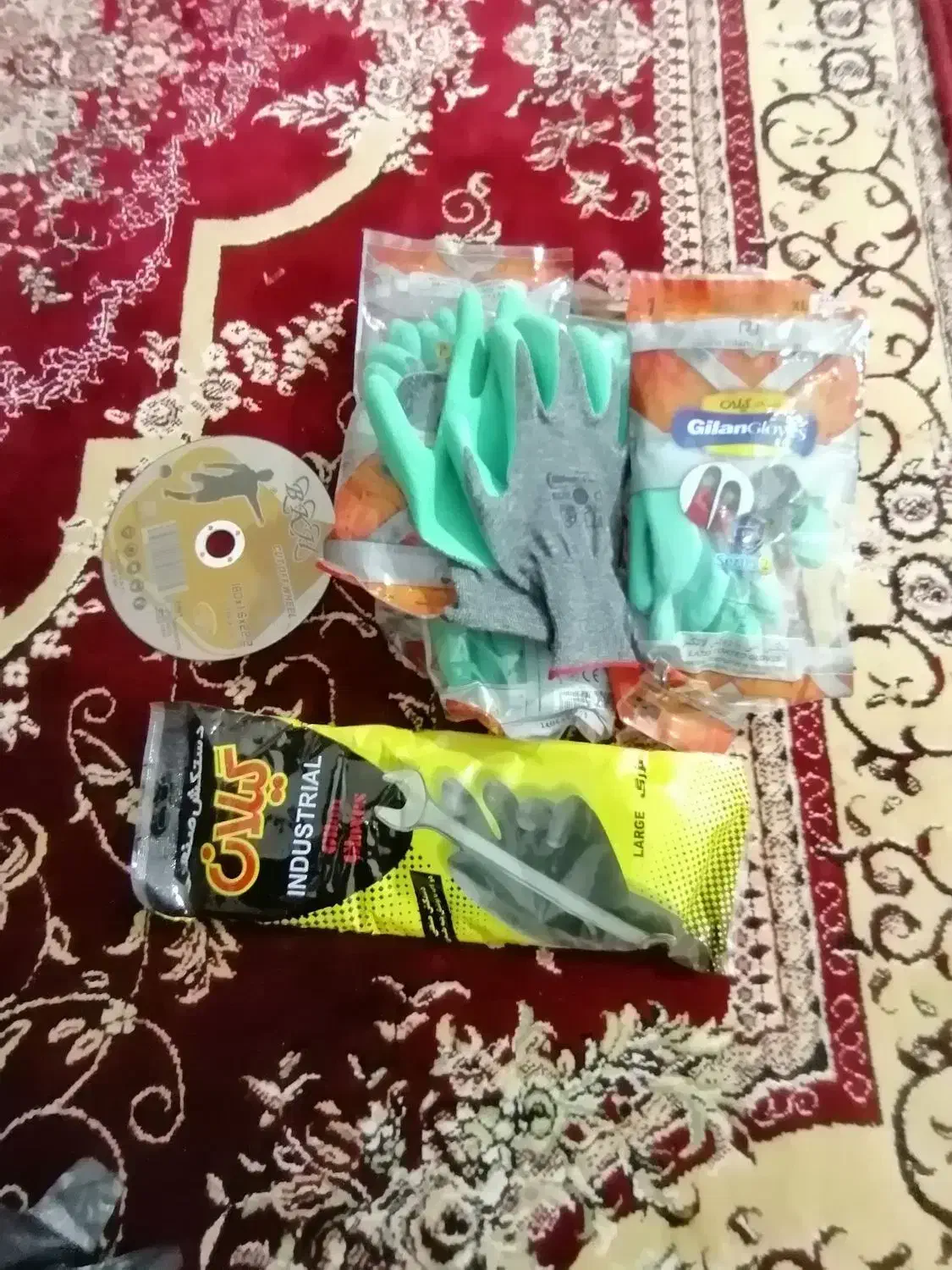 دستکش|کیف، کفش، کمربند|قم, ولیعصر|دیوار