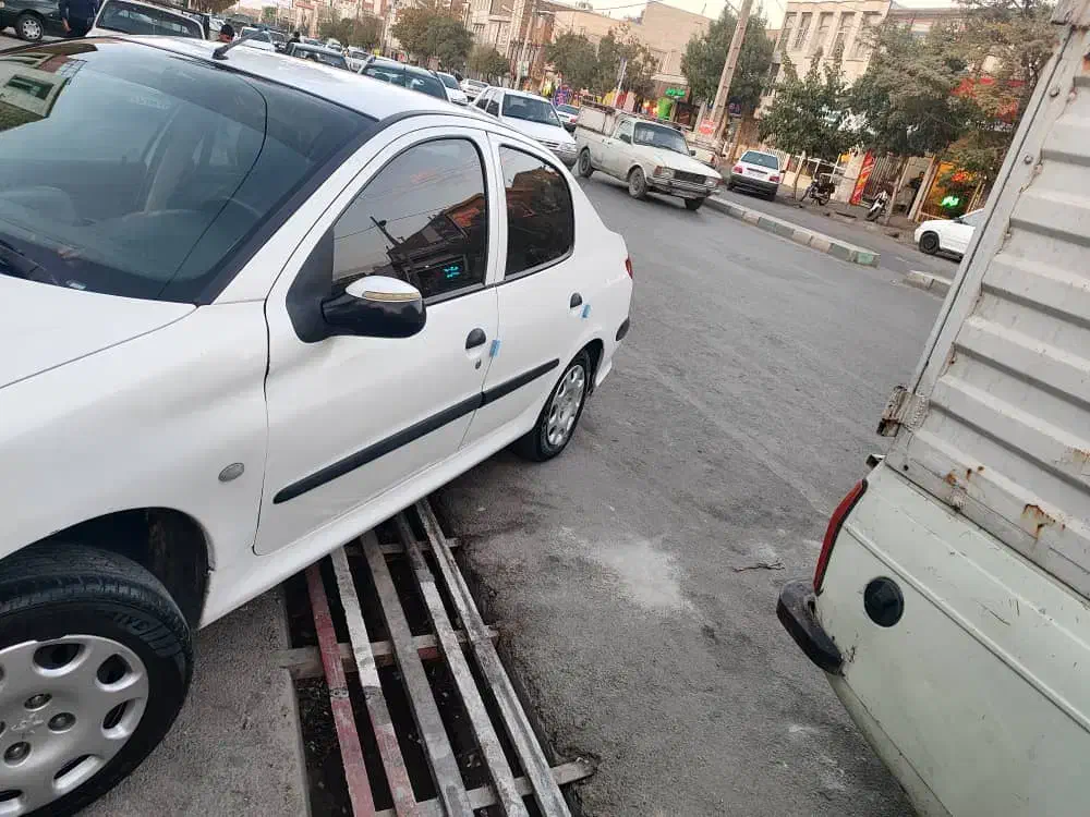 پژو ۲۰۶|خودرو سواری و وانت|اراک, |دیوار