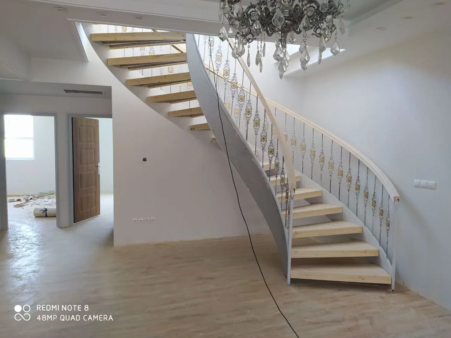 ساخت انواع پله های گِرد ،مُعلق و... درغرب کشور|خدمات پیشه و مهارت|دهگلان, |دیوار