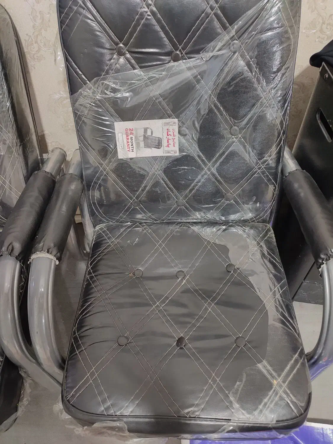 2عددصندلی اداری یا آرایشگاهی|مبلمان اداری|باقرشهر, |دیوار