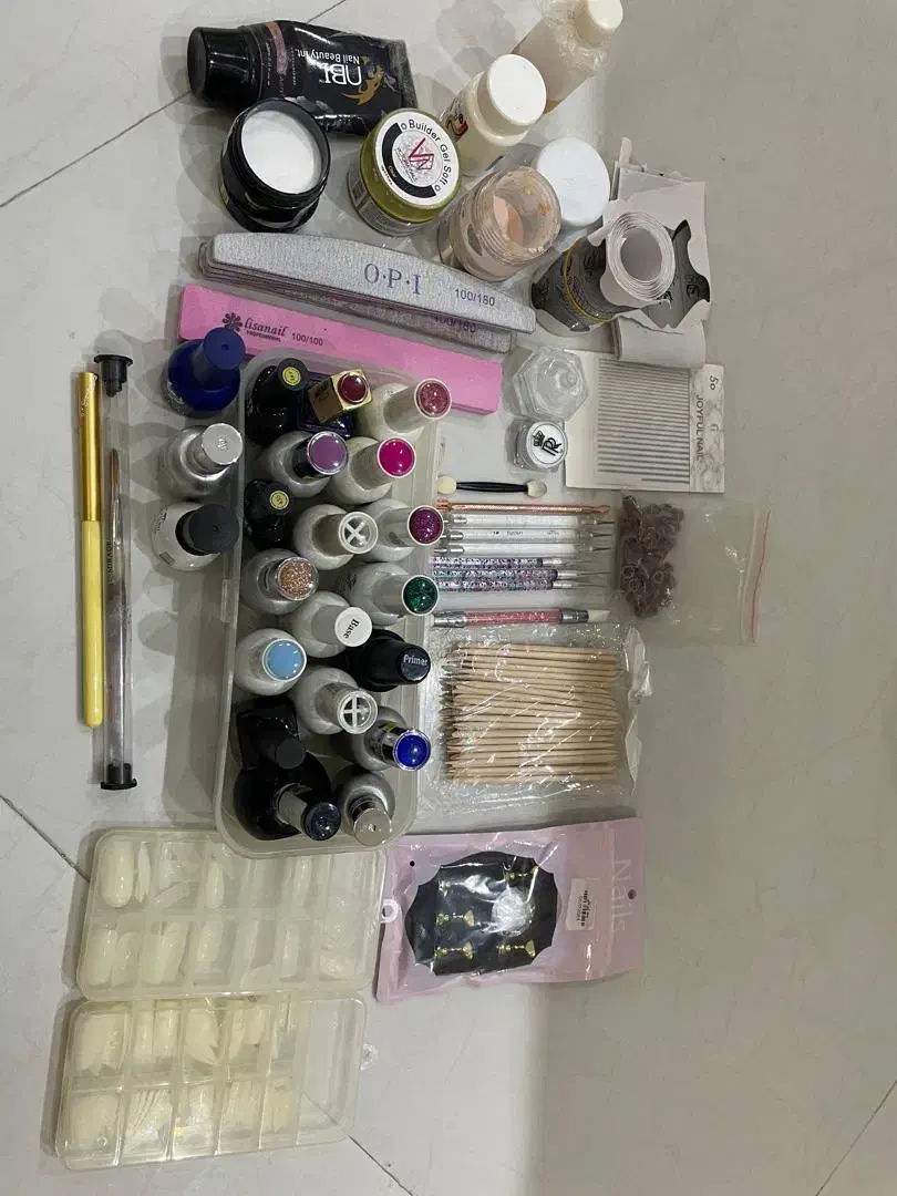 لوازم ناخن|آرایشی، بهداشتی، درمانی|رشت, امین الضرب|دیوار