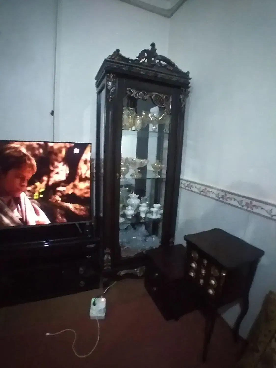 بوفه فقط ۵۰۰|بوفه، ویترین، کنسول|اقبالیه, |دیوار