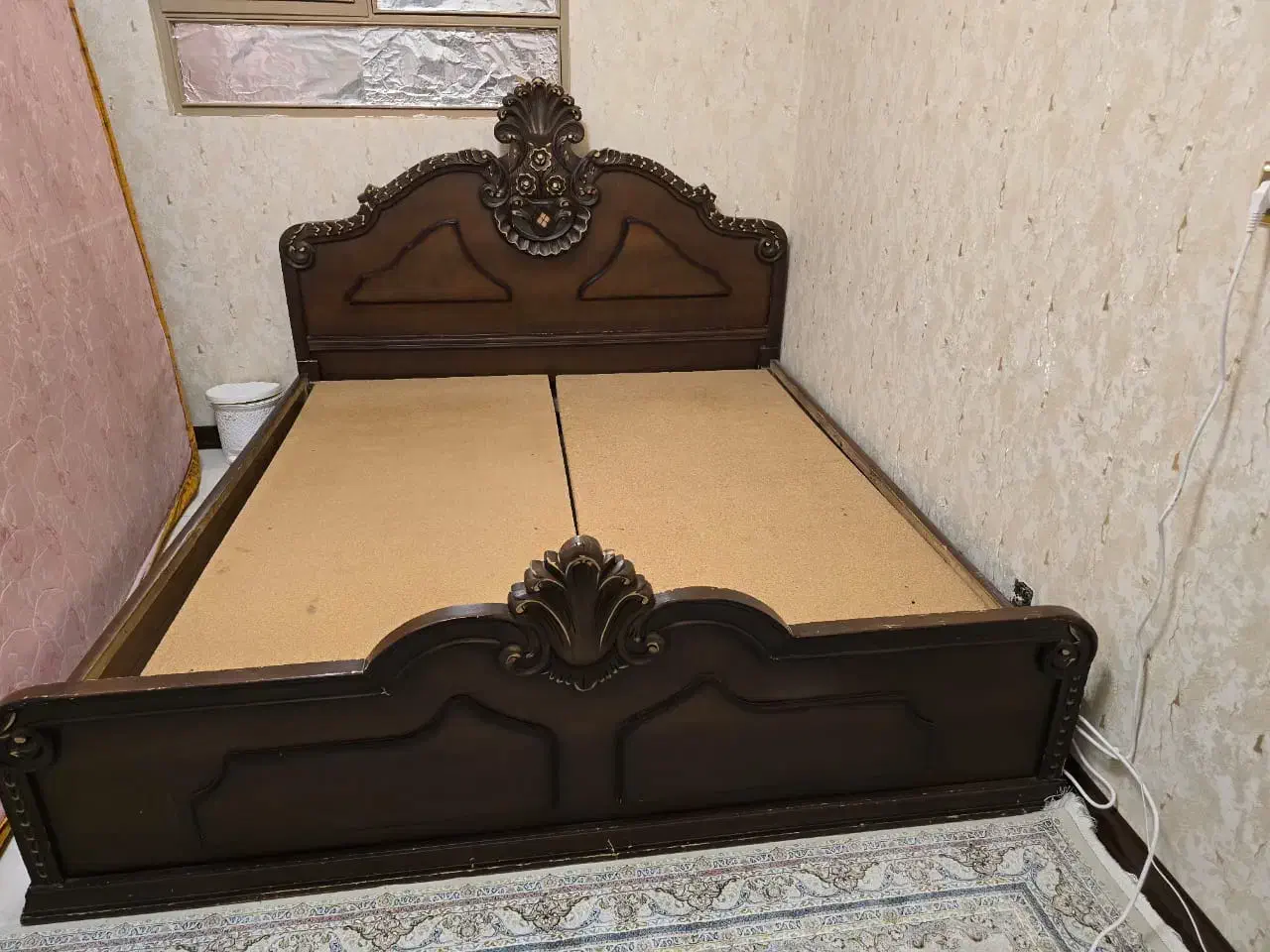 تخت دو نفره تمیز در حد نو|تخت و سرویس خواب|نجف‌آباد, ویلاشهر|دیوار