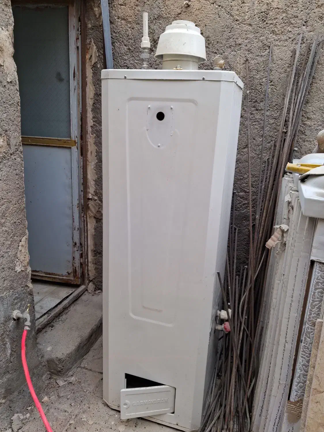 ابگرمن زمینی گرم اوران سالم بدون خرابی|آبگرمکن، پکیج، شوفاژ|قوچان, |دیوار