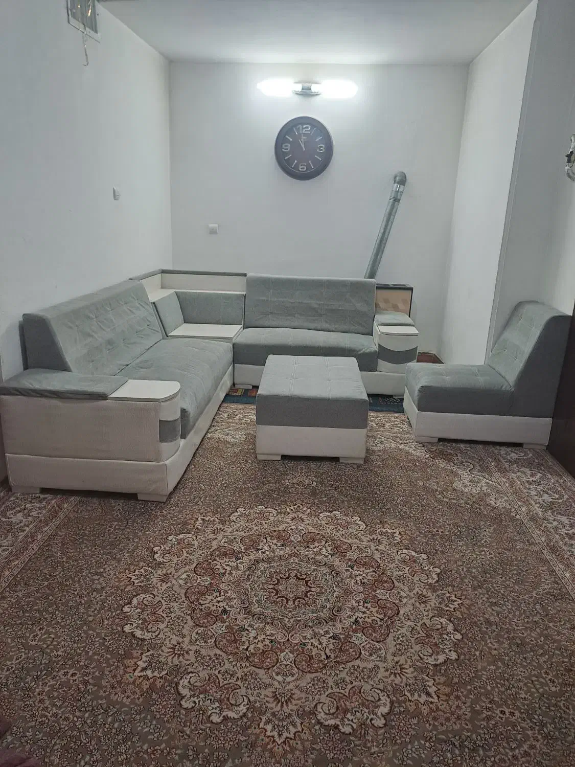 مبل ال ۷نفره هنراه بامیز غذاخوری|مبلمان خانگی و میز عسلی|تهران, دولتخواه جنوبی|دیوار