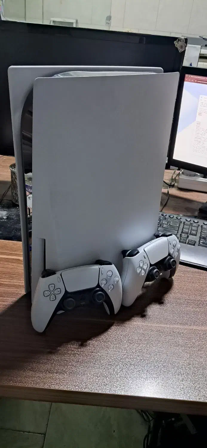 ps5 فت استاندارد ریجن ۲ ۲دسته اصلی در حد|کنسول، بازی ویدئویی و آنلاین|کرج, حیدرآباد|دیوار