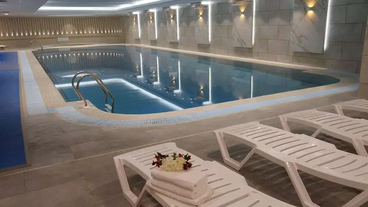 خانه دار هتل ( خدمات نظافت )|استخدام سرایداری و نظافت|تهران,  امام زاده قاسم (نیاوران)|دیوار