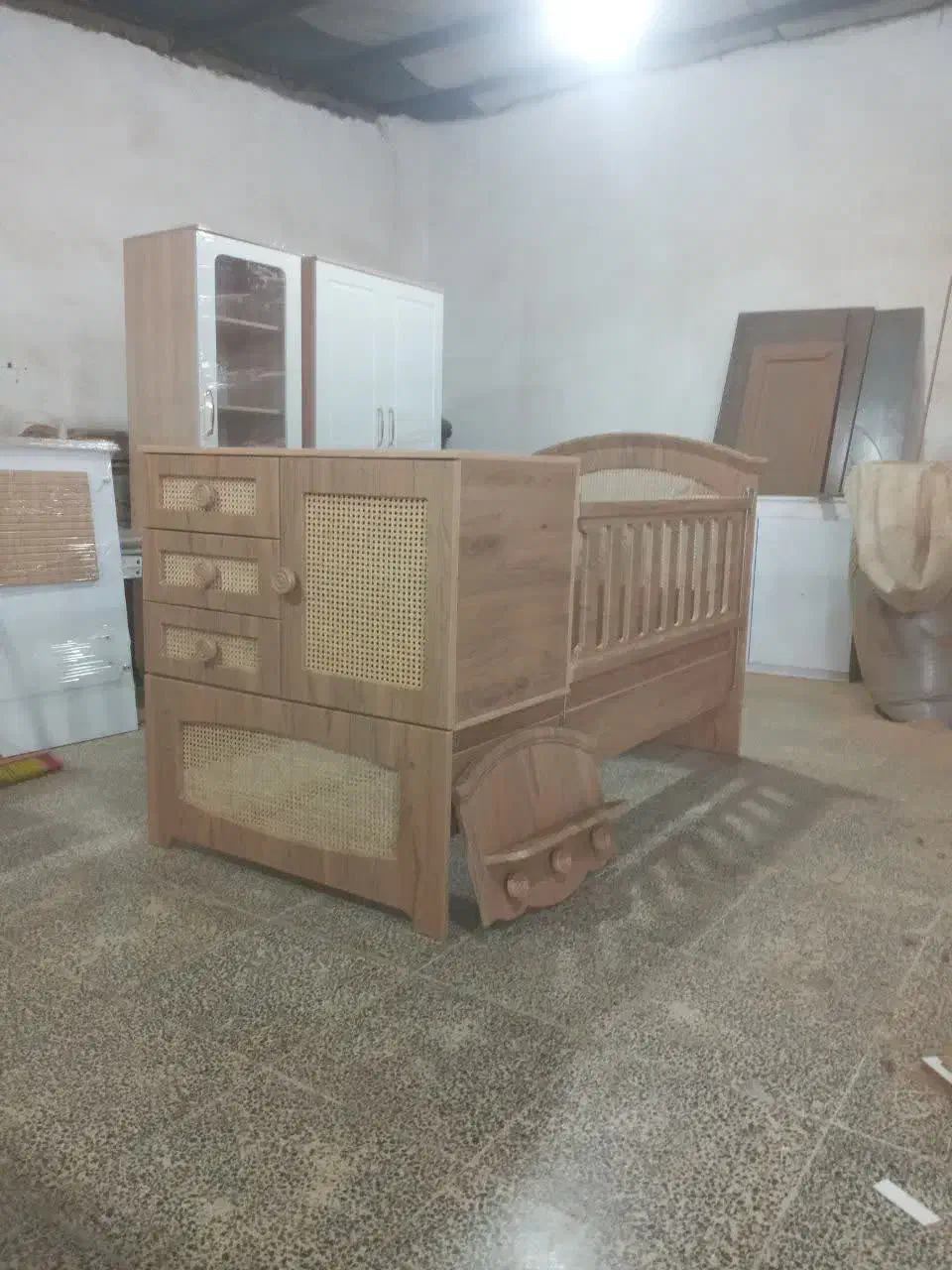 سرویس خواب نوزاد|تخت و سرویس خواب|شاهین‌شهر, شیخ بهایی|دیوار