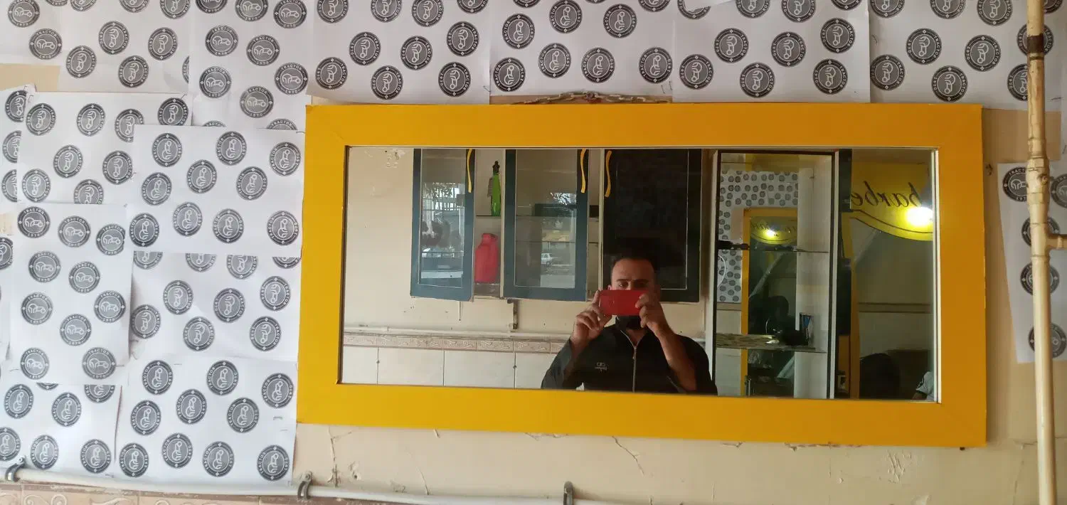 ۳ تا آینه یدونه بزرگ دوتا کوچیک همراه با ۳ تا|آرایشگاه و سالن‌های زیبایی|میاندوآب, |دیوار