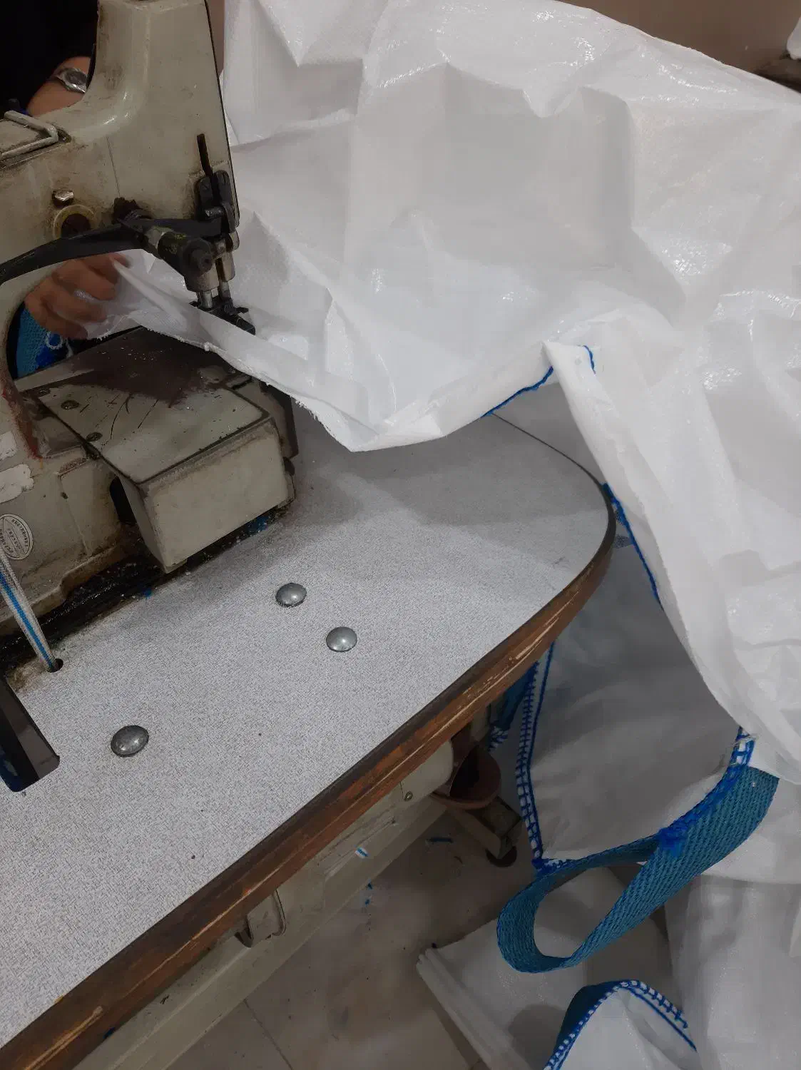 به تعدادی چرخکار گونی دوزی نیازمندیم|استخدام صنعتی، فنی، مهندسی|اراک, |دیوار