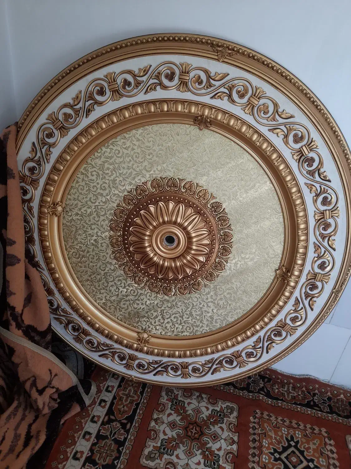 گل سقفی|لوستر و چراغ آویز|قم, علی آباد سعدگان|دیوار