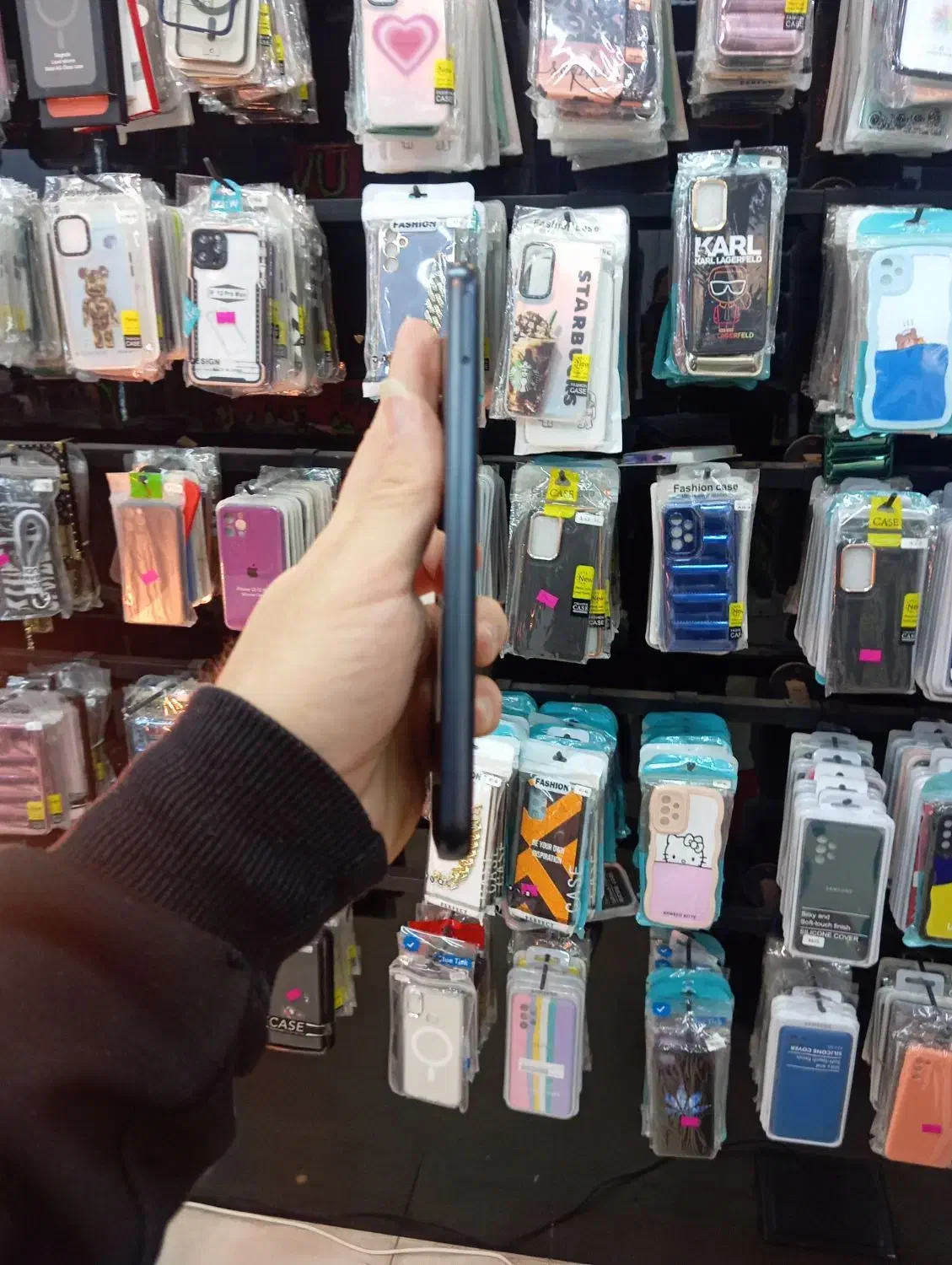 A24 (8/128)|موبایل|شاهین‌شهر, حافظ جنوبی|دیوار