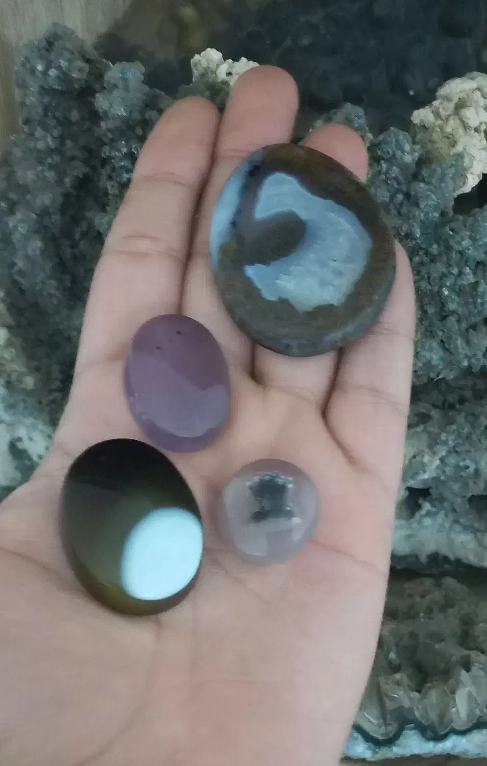 سنگهای قیمتی کلکسیونی آبدار|جواهرات|آکند, |دیوار