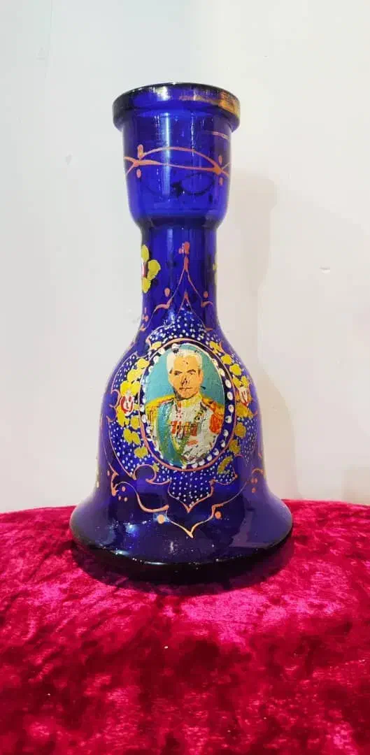 پایه قلیان شاه و فرح|کلکسیون اشیاء عتیقه|بهبهان, |دیوار