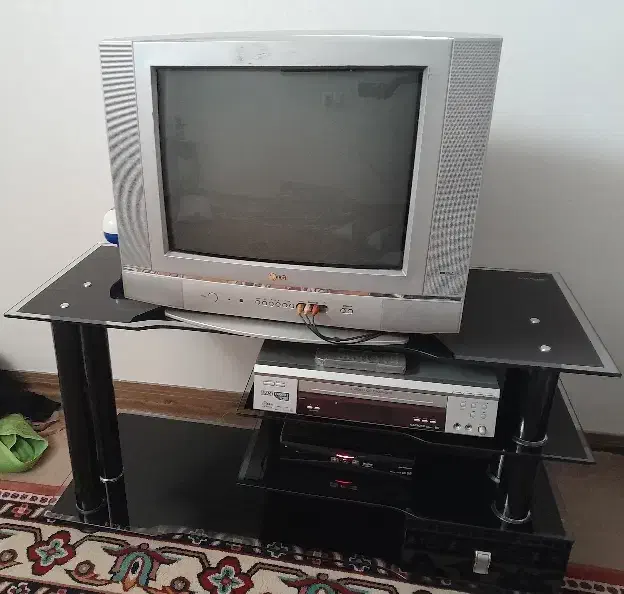 تلویزیون قدیمی|تلویزیون و پروژکتور|خمین, |دیوار