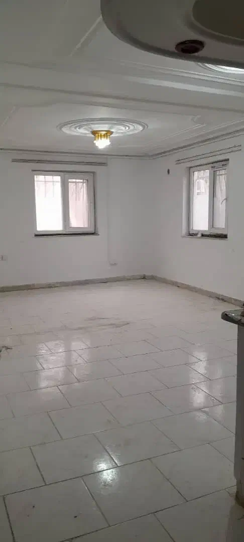 خانه آپارتمانی وسط شهر لاهیجان|فروش آپارتمان|لاهیجان, شهرک سلمان فارسی|دیوار