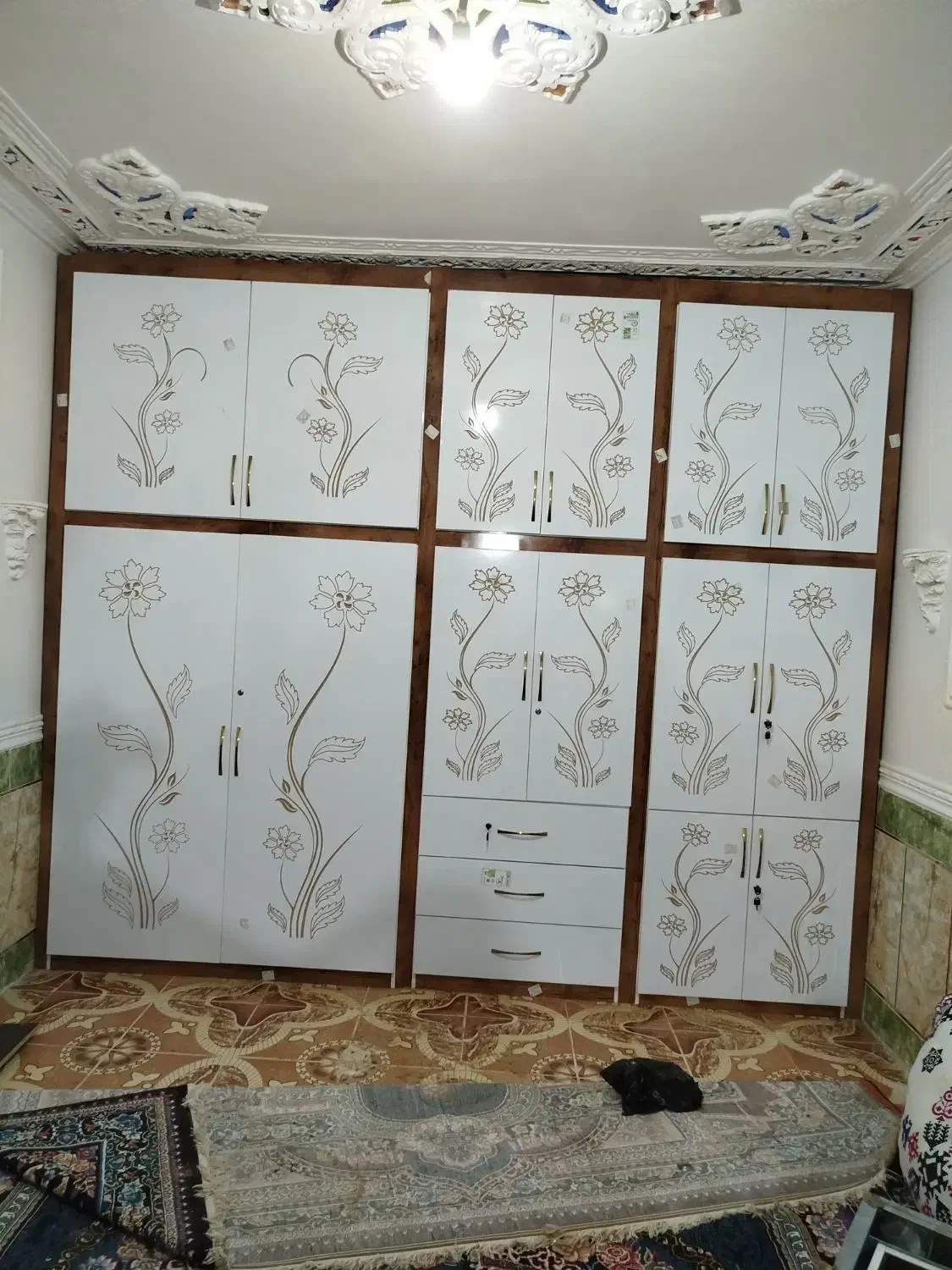 کمد،کابینت یاس|مصالح و تجهیزات ساختمان|زاهدان, |دیوار