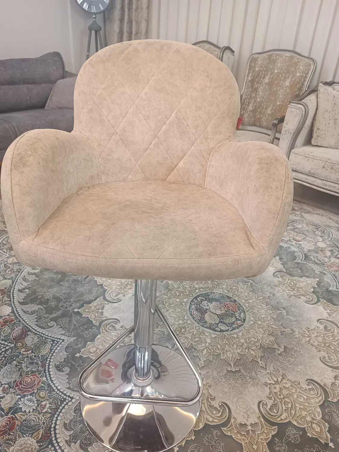 صندلی جکی|صندلی و نیمکت|مشهد, چهنو|دیوار