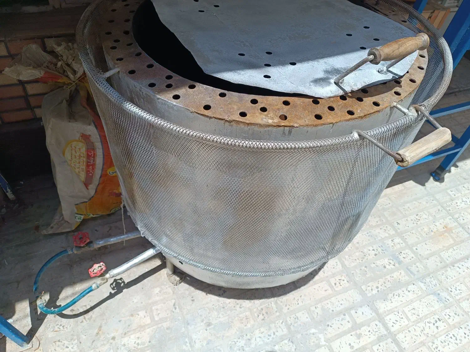 تنور گازی خانگی تمیز|اجاق گاز و لوازم برقی پختوپز|اصفهان, ارزنان|دیوار