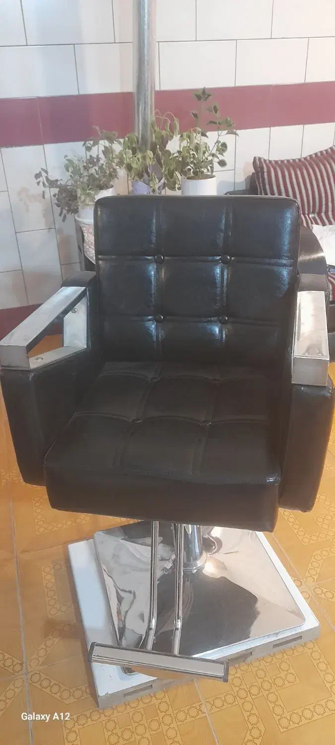 صندلی کارآرایشگاه|مبلمان اداری|بروجن, |دیوار