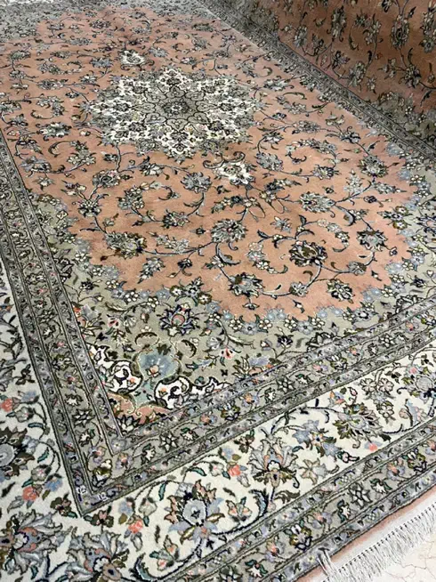 جفت ۹ متری گل ابریشم اردکان|فرش|تهران, سعادتآباد|دیوار