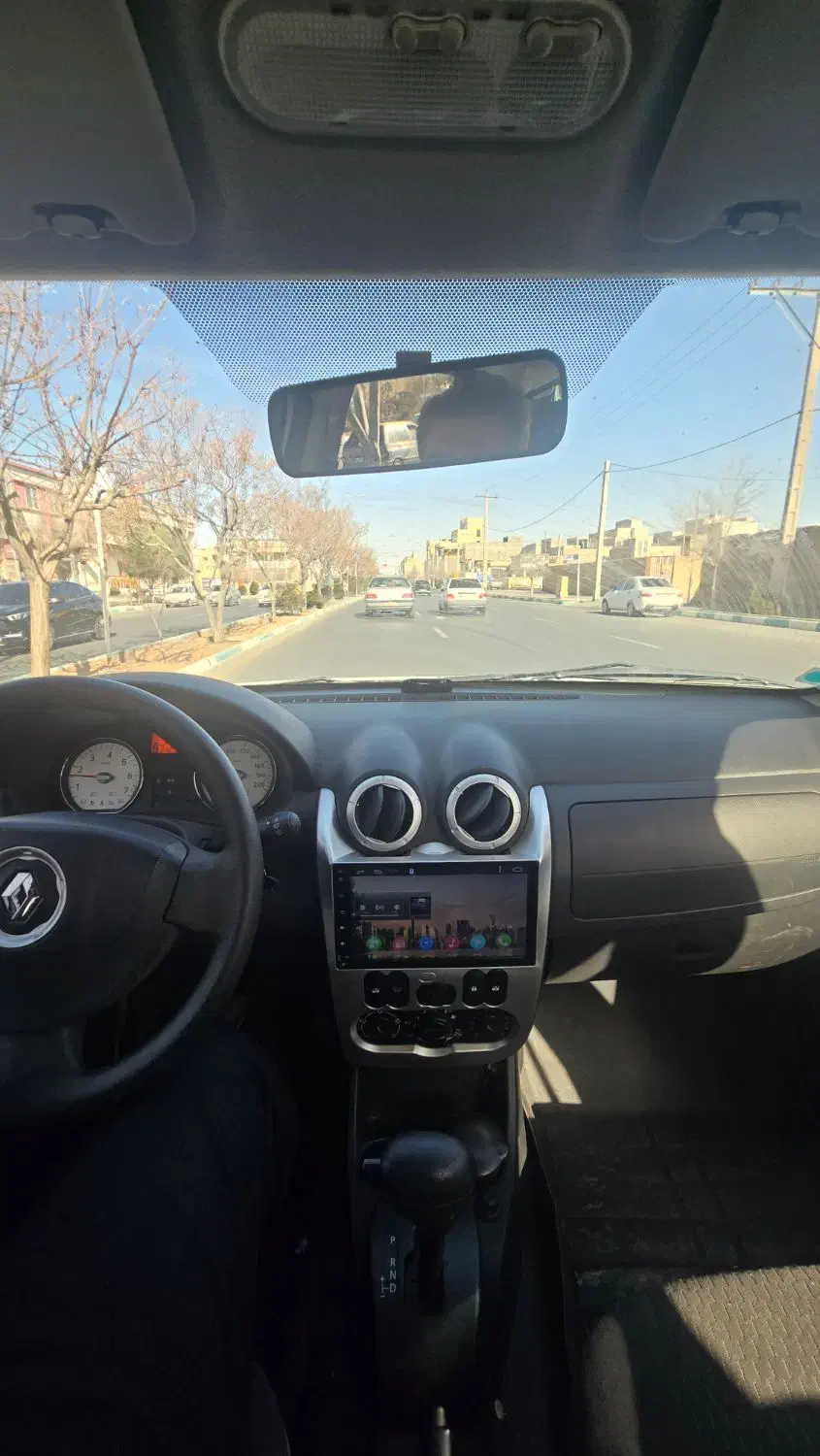 ساندرو ۱۳۹۶|خودرو سواری و وانت|یزد, |دیوار