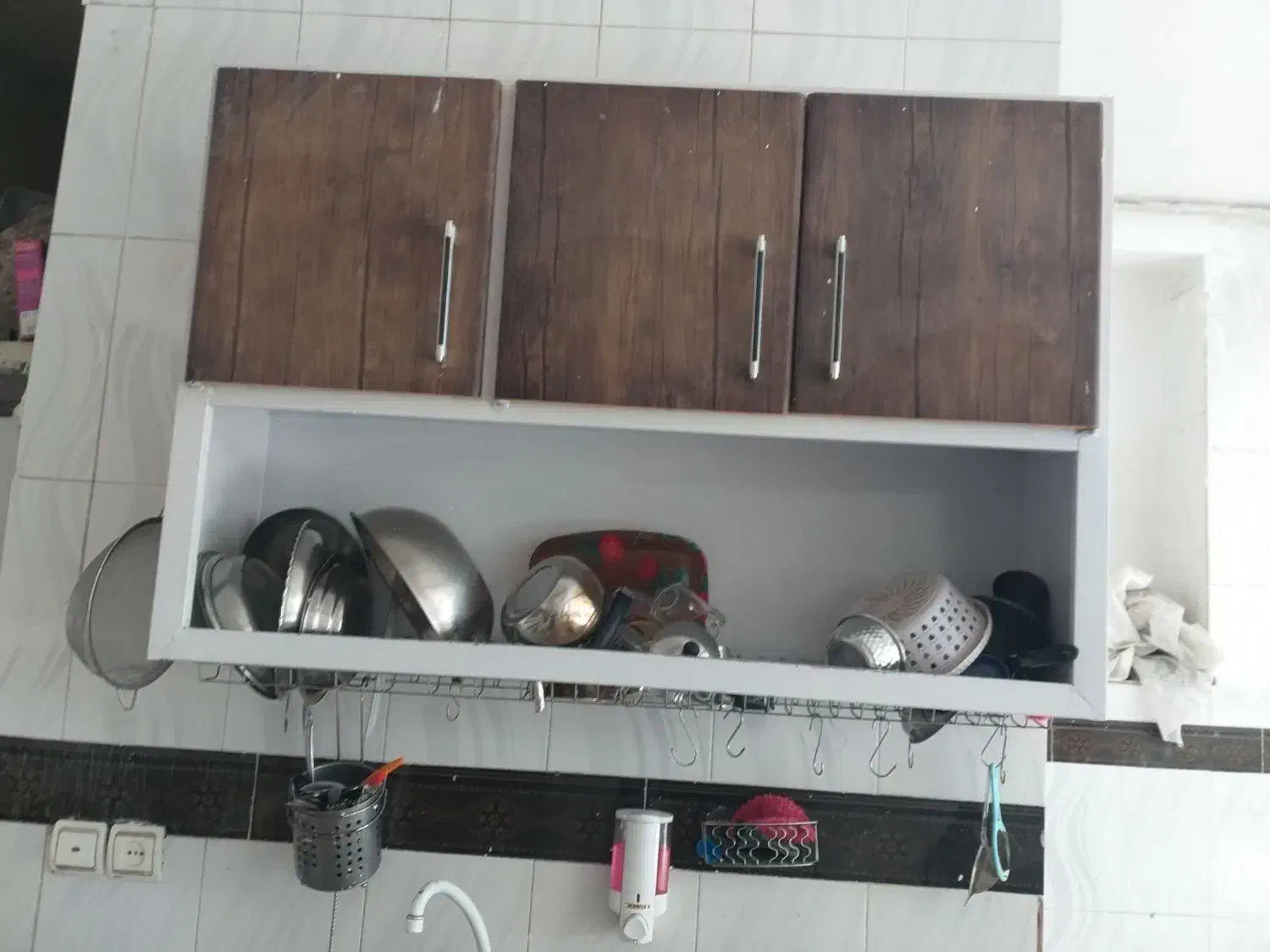 جنس درجه یک|آبچکان و نظمدهنده ظروف|خرمآباد, |دیوار