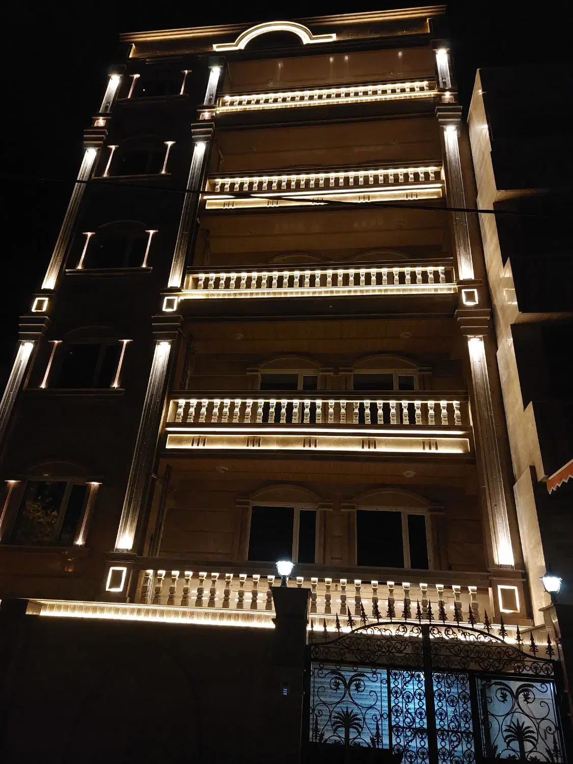 اپارتمان تک واحده|فروش آپارتمان|گرمی, |دیوار