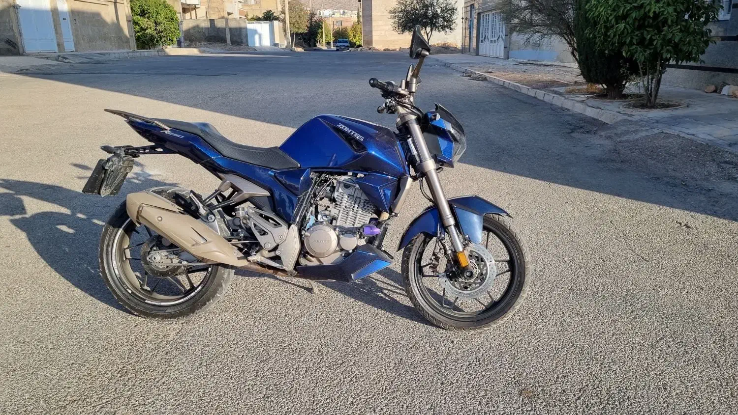 زونتس 250R|موتورسیکلت|صدرا-فارس, فاز ۱|دیوار